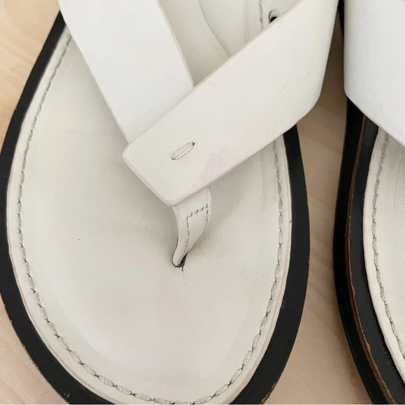 Rag & Bone Parker Leather Thong Sandals Ecru Antique White Sz 37.5 US 7.5 - Picture 5 of 9